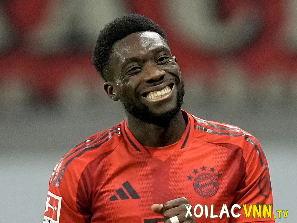 davies-la-hau-ve-canh-trai-hang-dau