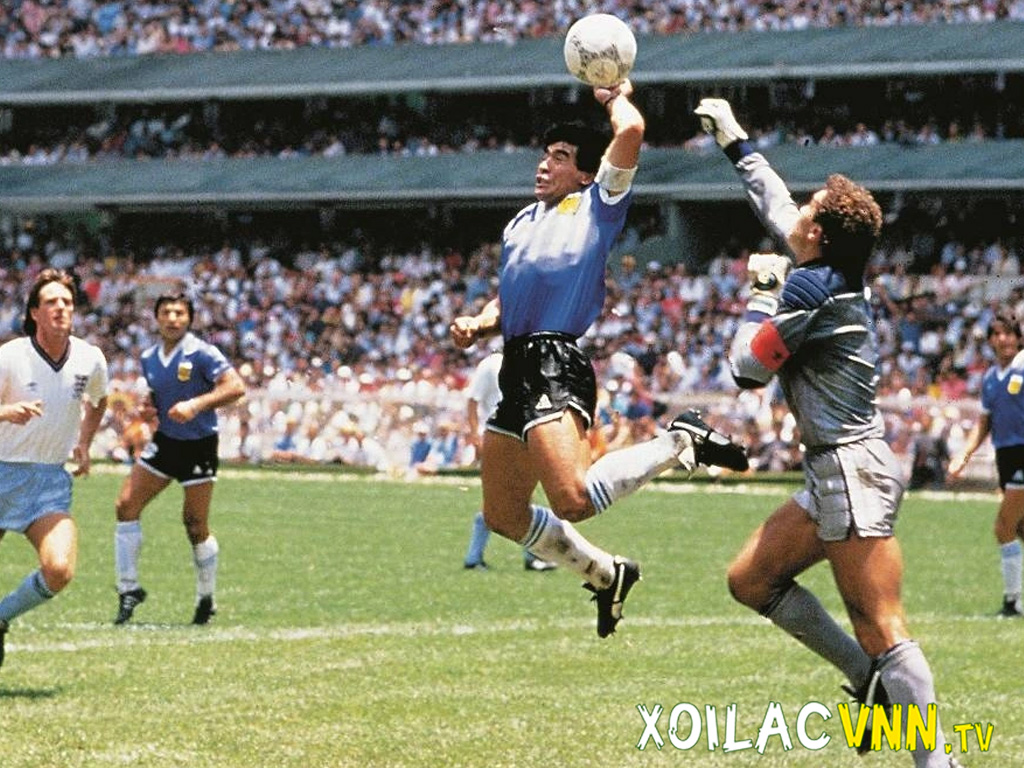 maradona-va-ban-tay-cua-chua