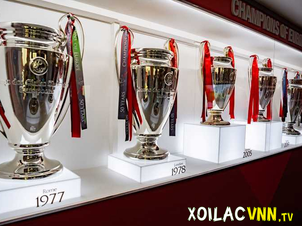 phong-trung-bay-danh-hieu-cua-liverpool