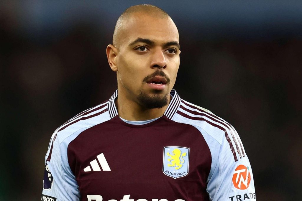 Cựu cầu thủ của Arsenal đang được so sánh với Messi