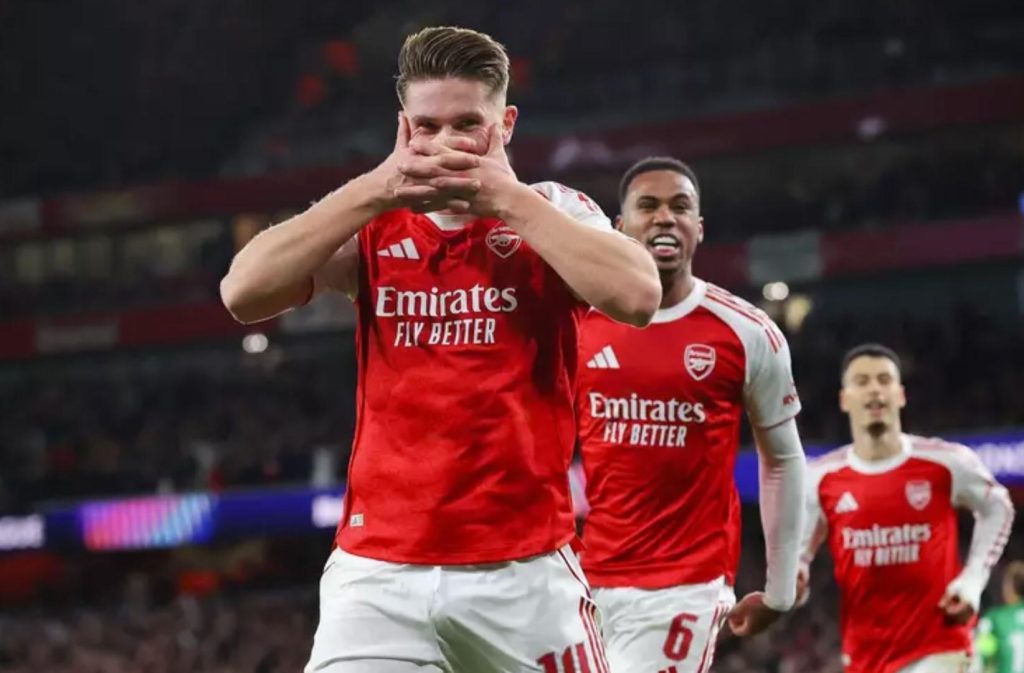 Arsenal viết nên kỳ tích vô song tại Champions League